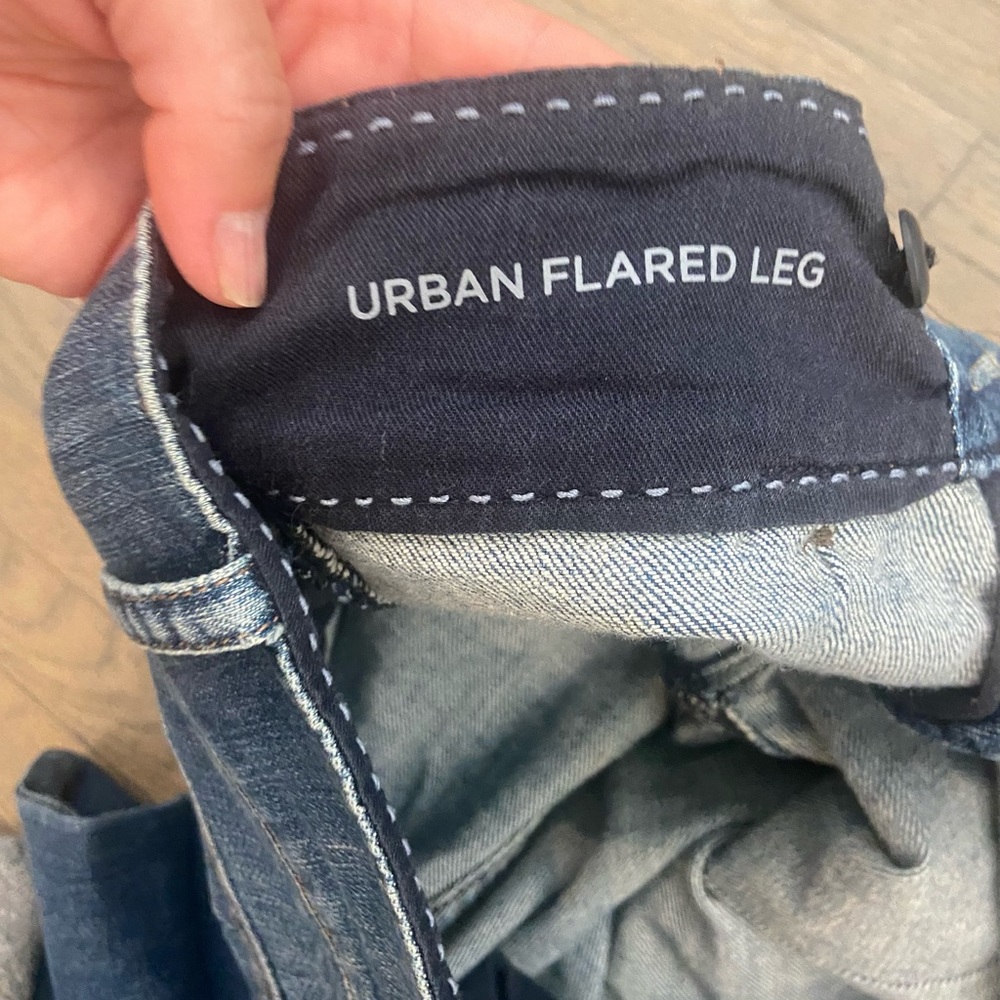 Banana republic flared jeans - Picture 4 of 6